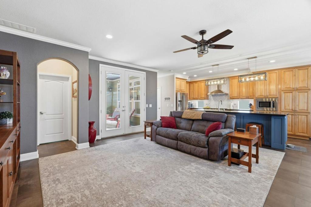 1220 Vienna Drive 565