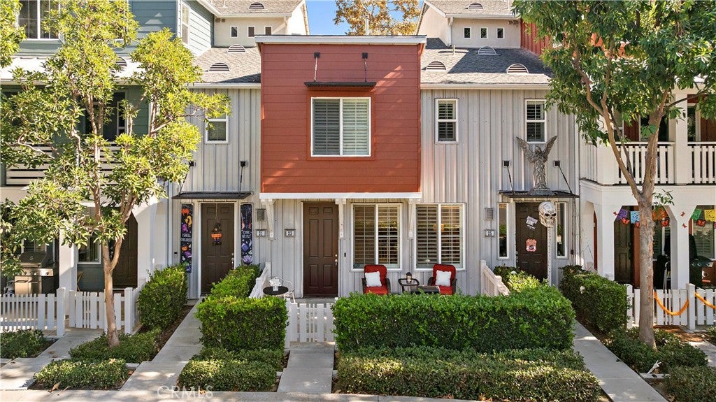 23 Quartz Lane