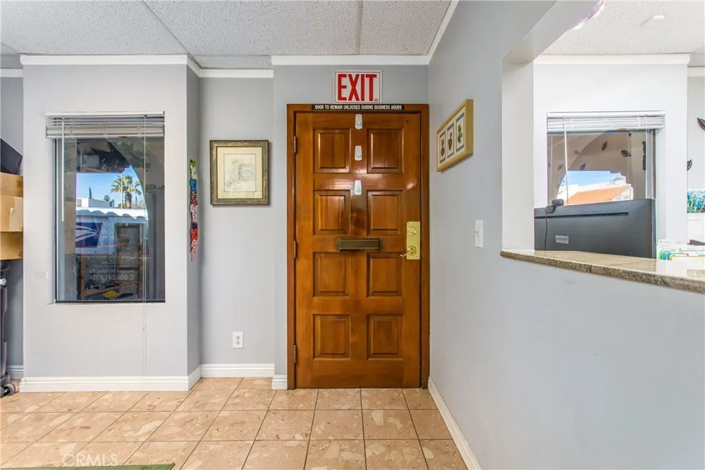 Banning, California 92220, United States, ,Commercial,Active,124236