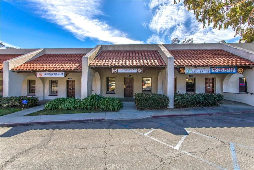 Banning, California 92220, United States, ,Commercial,Active,124236