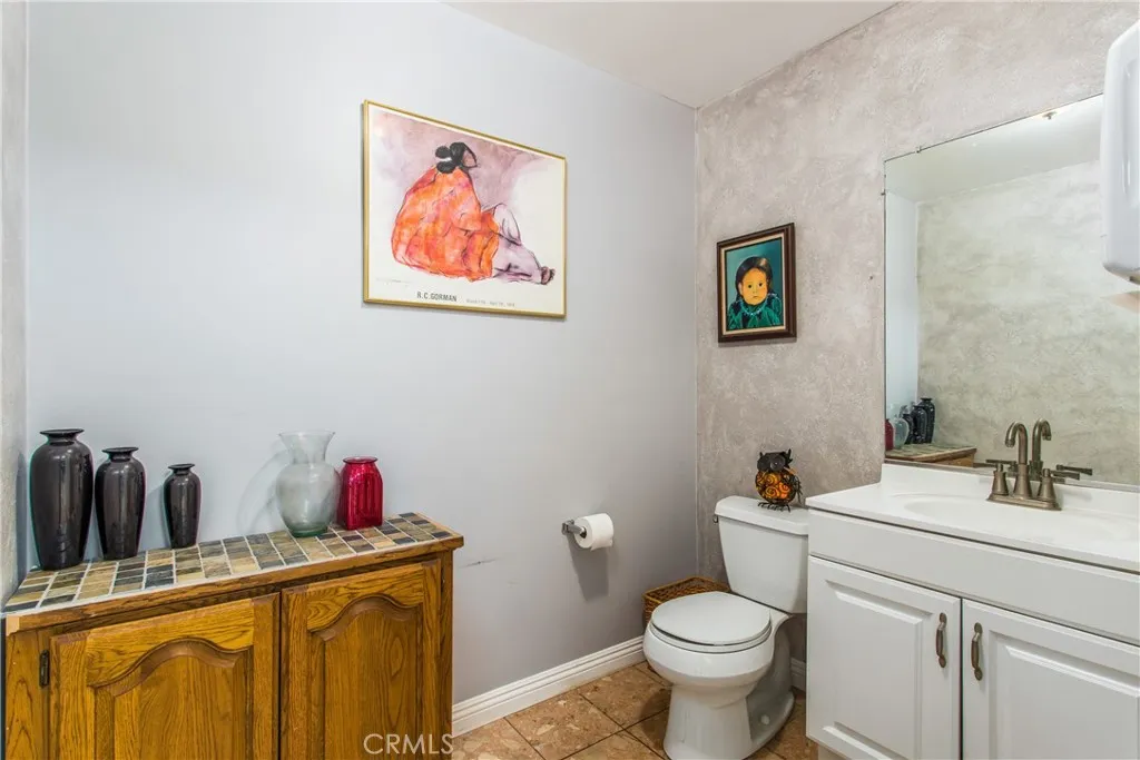 Banning, California 92220, United States, ,Commercial,Active,124236