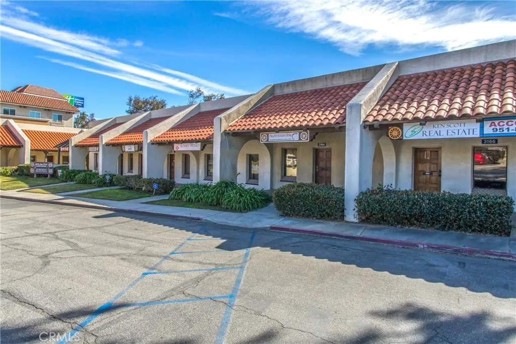 Banning, California 92220, United States, ,Commercial,Active,124236