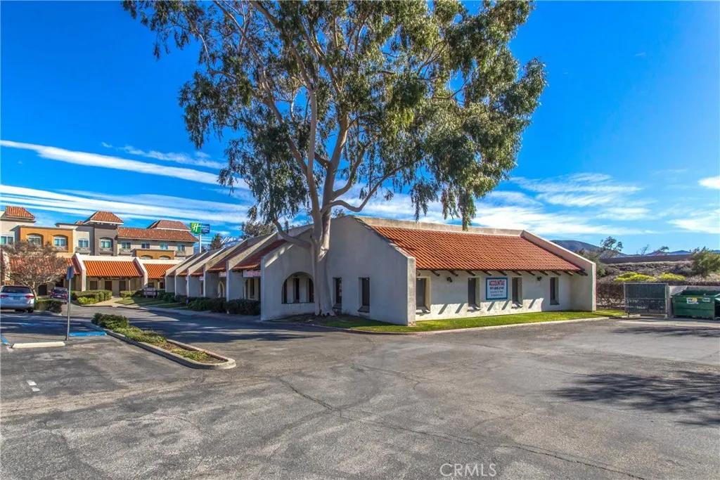 Banning, California 92220, United States, ,Commercial,Active,124236