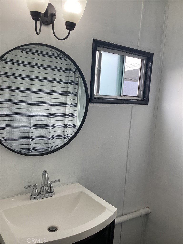 320 N Park Vista 180