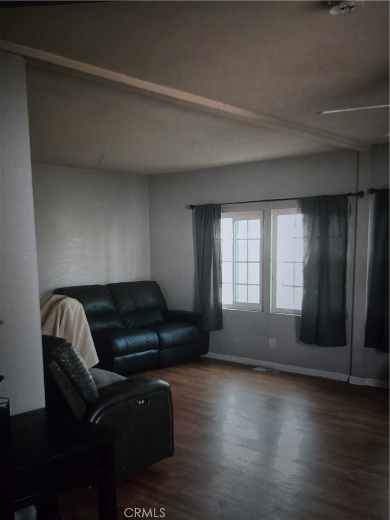 320 N Park Vista 180