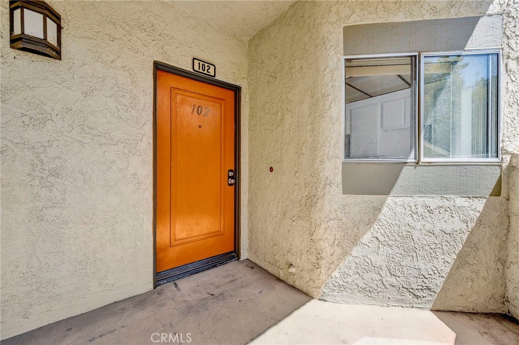 3210 Darby Street 102