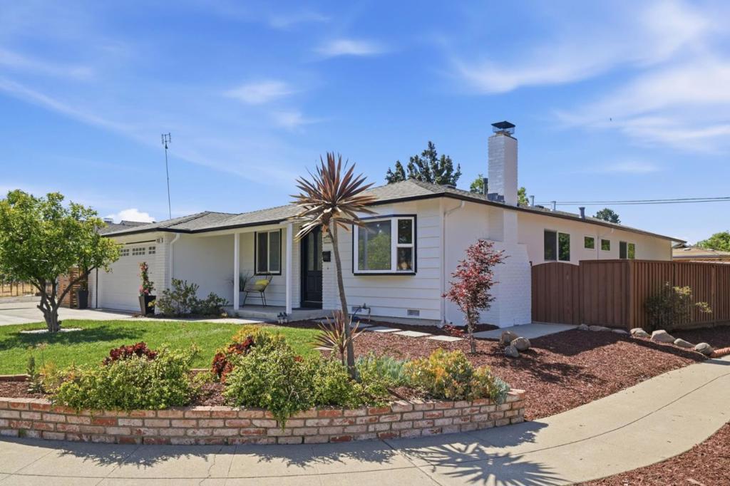 7933 Cranberry Circle