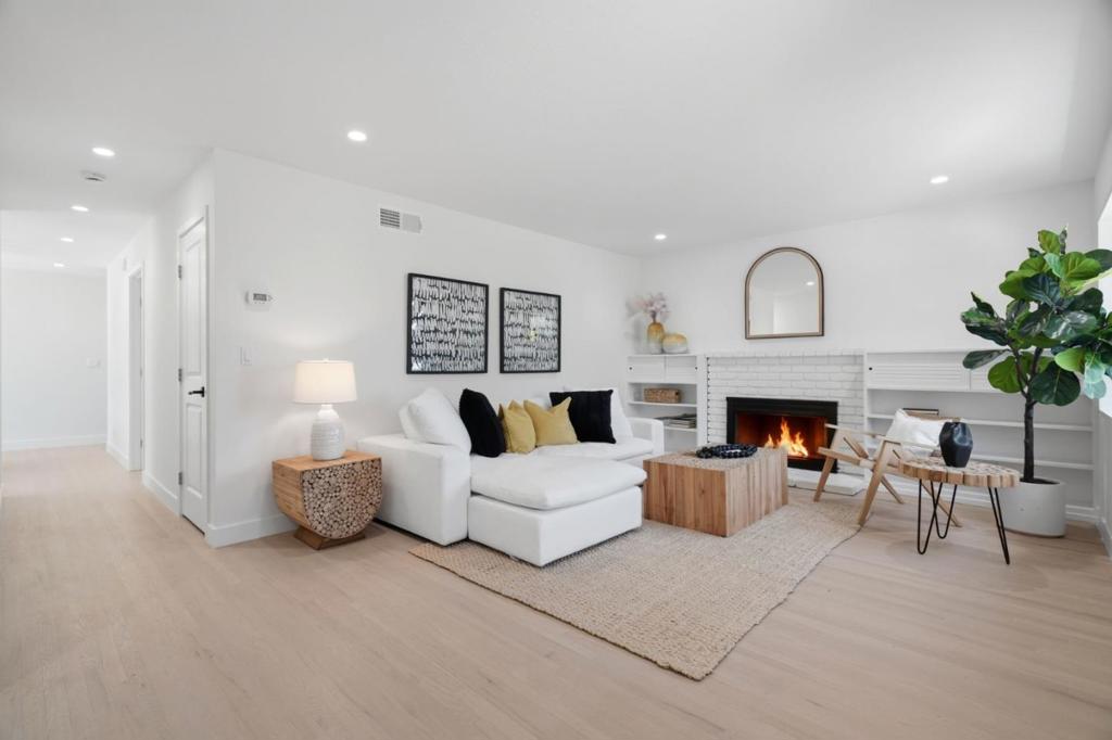 7933 Cranberry Circle