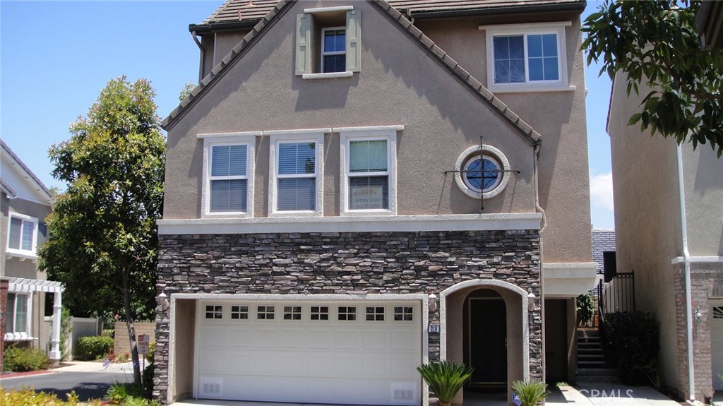 Luxury Gated Community " THE BREAKERS" Gorgeous Tri level and airy open floor plan. 2 cars attached garage plus 1 car parking space in the front. Inside laundry room. Vaulted ceiling in the living room with fireplace. Formal dining room . Spacious master bedroom with big walk-in closet, oversized bathtub, separate shower and double sinks. One of the best location in the complex. End unit with fruit trees in the back yard. central A/C and heating.
Close to restaurant, shopping mall and school. All amenities in the complex include pool, spa and playground.