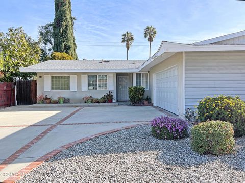 Photo of 906 Granby Street, Simi Valley, CA 93065 (MLS # 226002945)