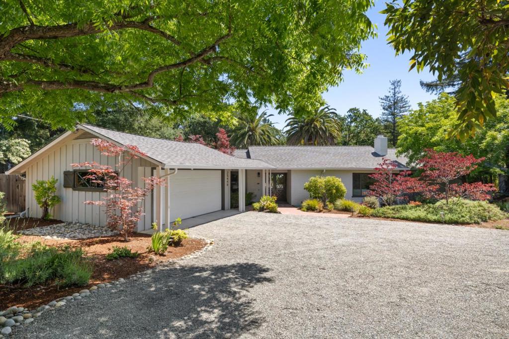25440 Crescent Lane, Los Altos Hills CA 94022