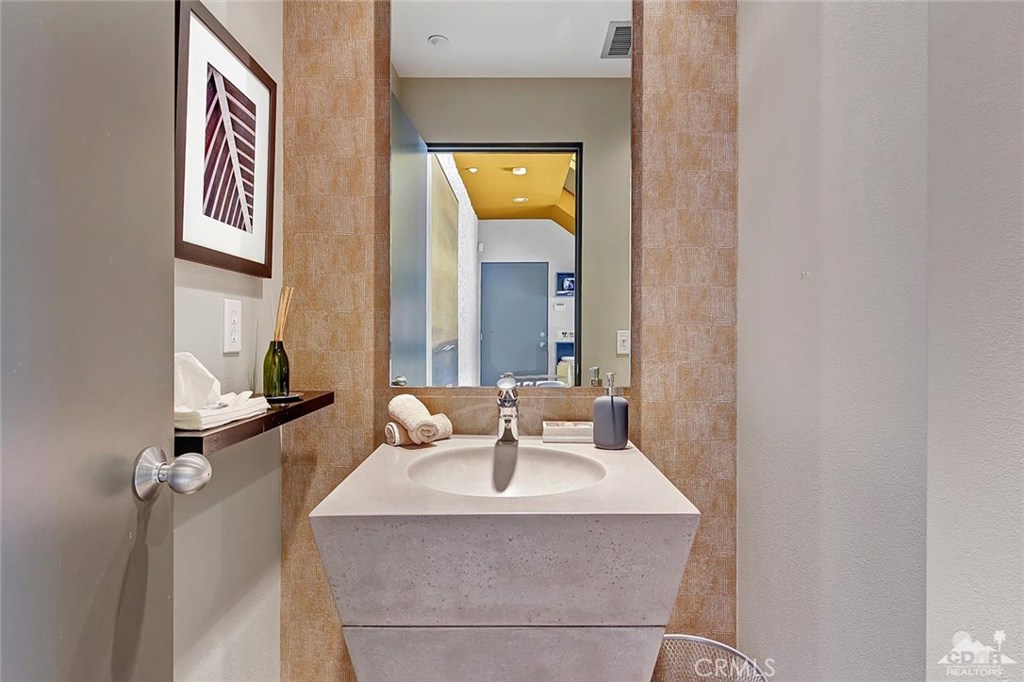 48 @ Baristo - Residential