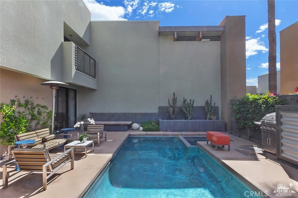 48 @ Baristo - Residential