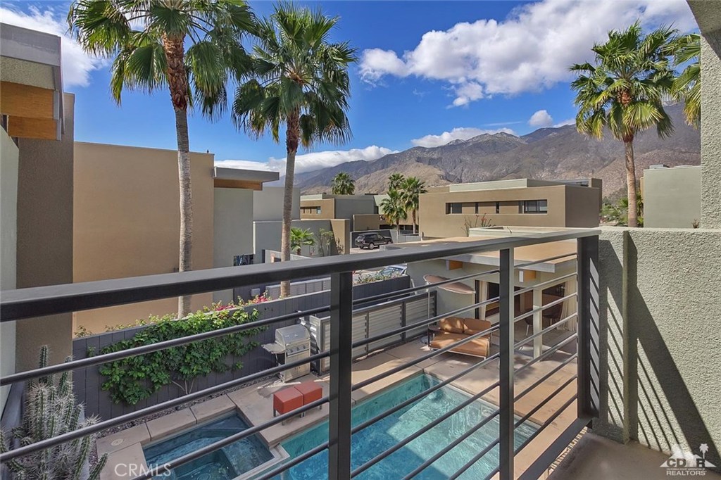 48 @ Baristo - Residential