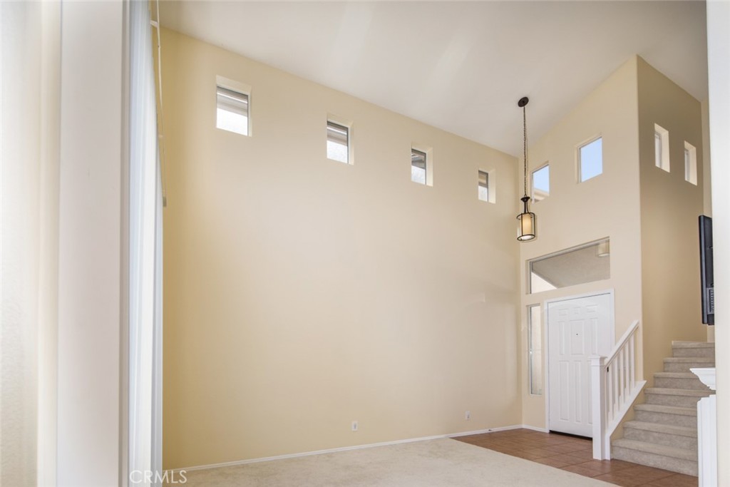 Victoria (VICT) - Residential Lease