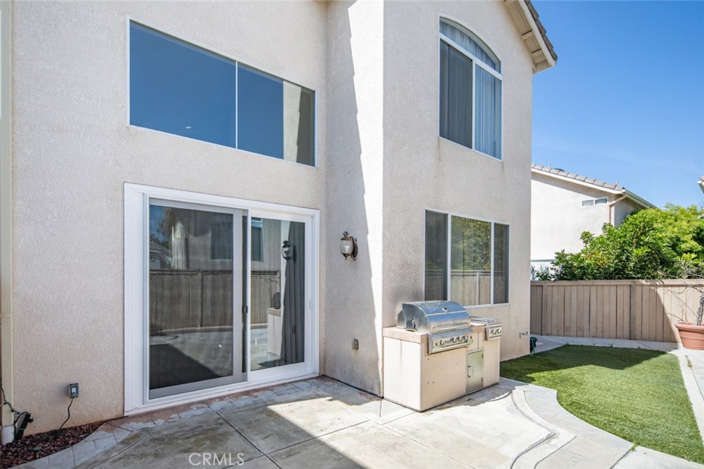 Victoria (VICT) - Residential Lease