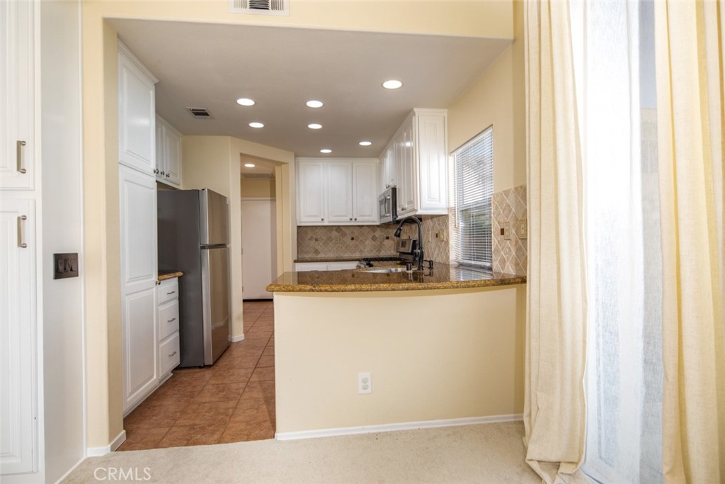Victoria (VICT) - Residential Lease