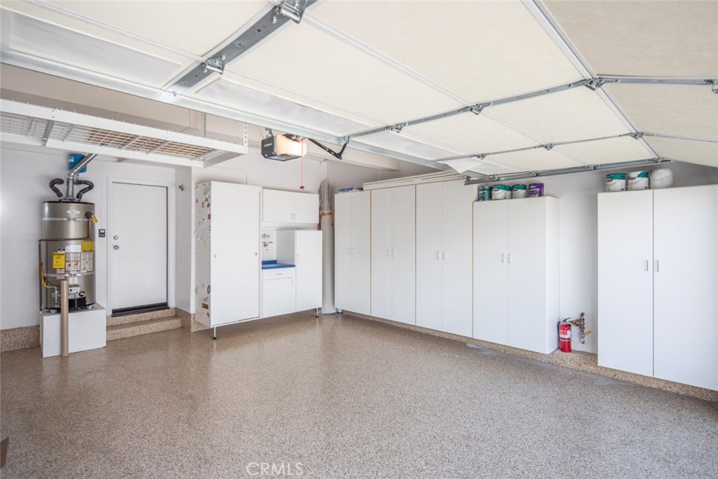 Victoria (VICT) - Residential Lease