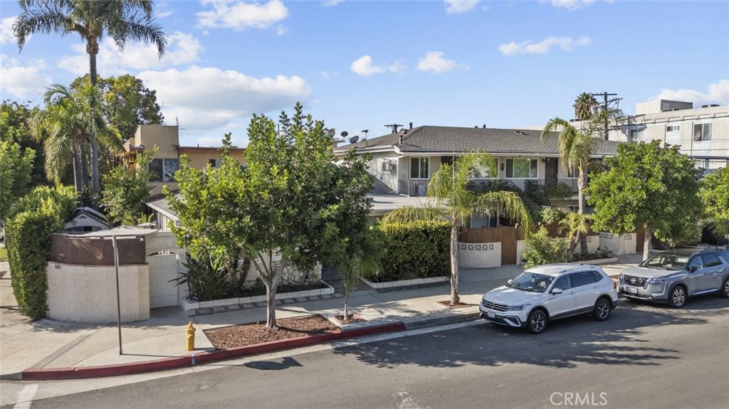 Properties 1 6661 Wilkinson Avenue
