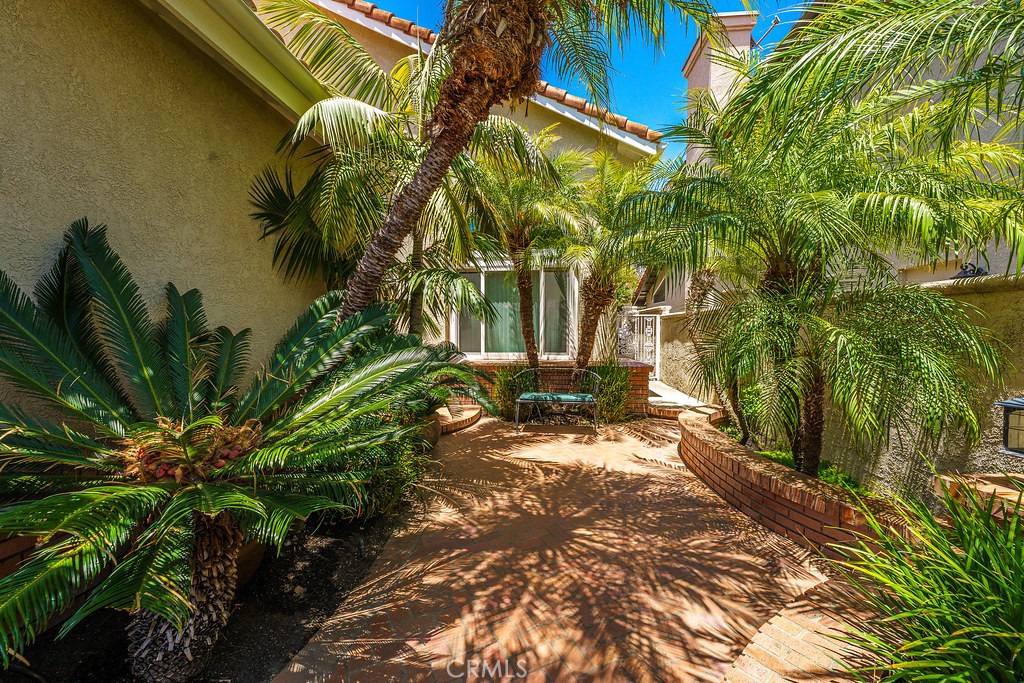 17 Springbrook Road