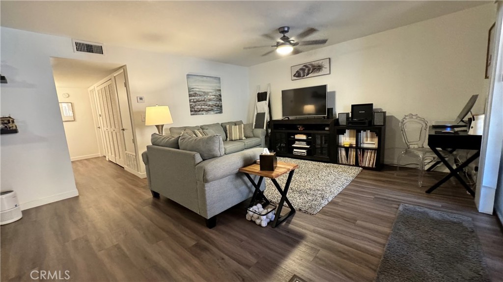 4121 Hathaway Avenue 3