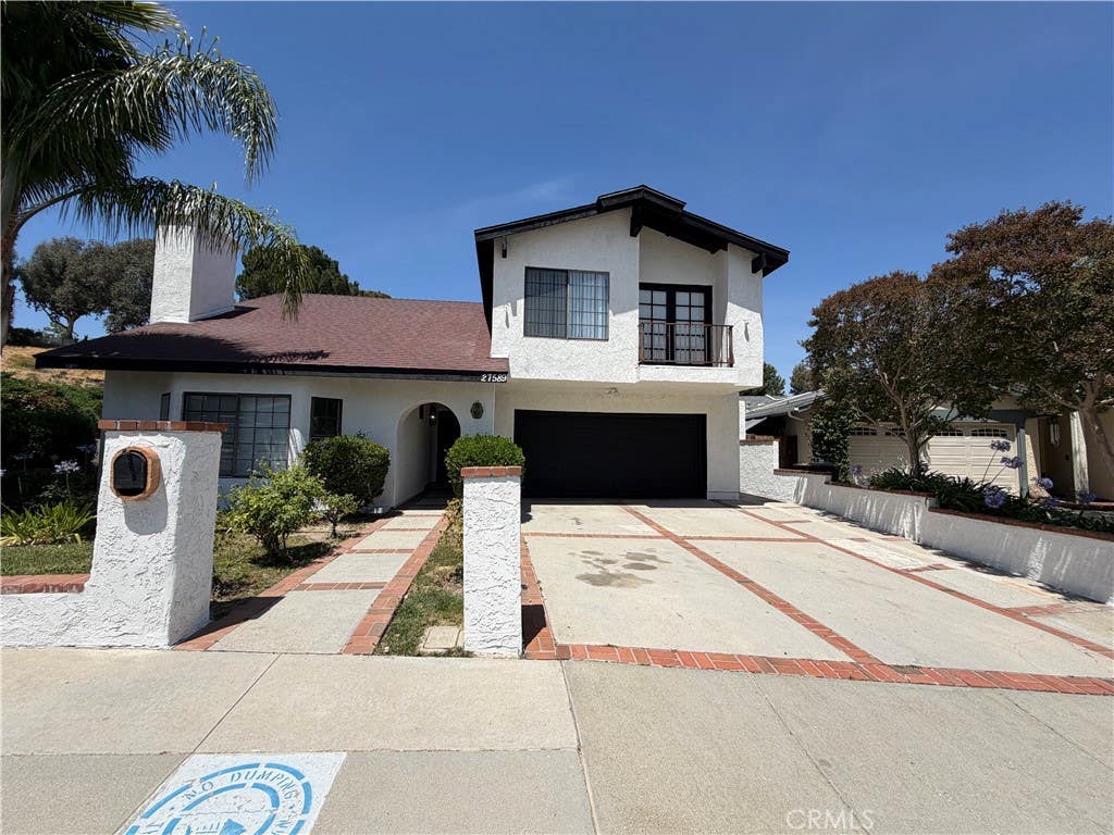 Photo of 27589 Elder View Drive, Valencia, CA 91354 (MLS # CV26119669)