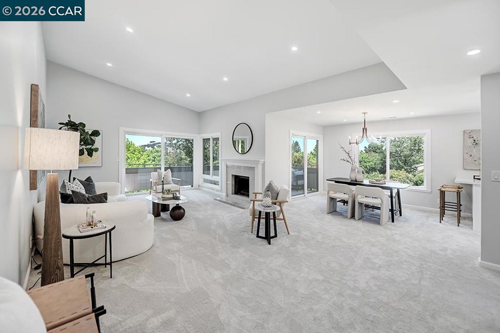 3424 ROSSMOOR PY 3