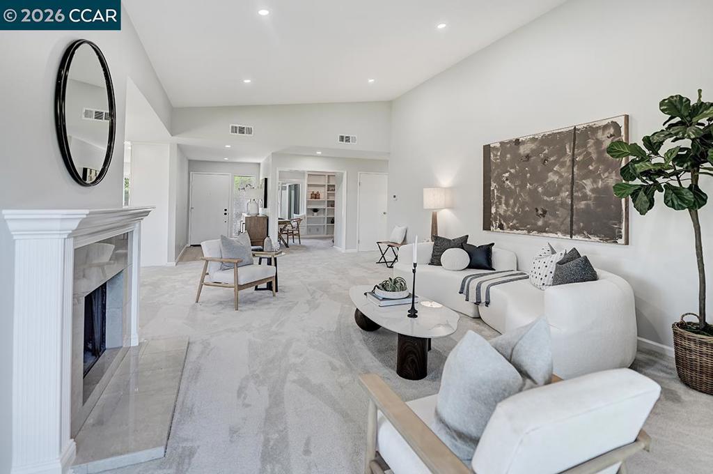 3424 ROSSMOOR PY 3