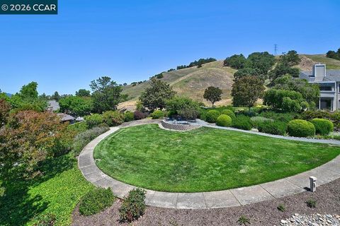Photo of 3424 ROSSMOOR PY Pkwy #3, Walnut Creek, CA 94595 (MLS # 41135118)