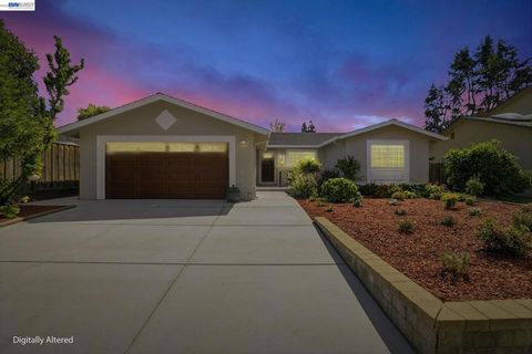 Photo of 6563 Camden Ave Ave, San Jose, CA 95120 (MLS # 41129443)