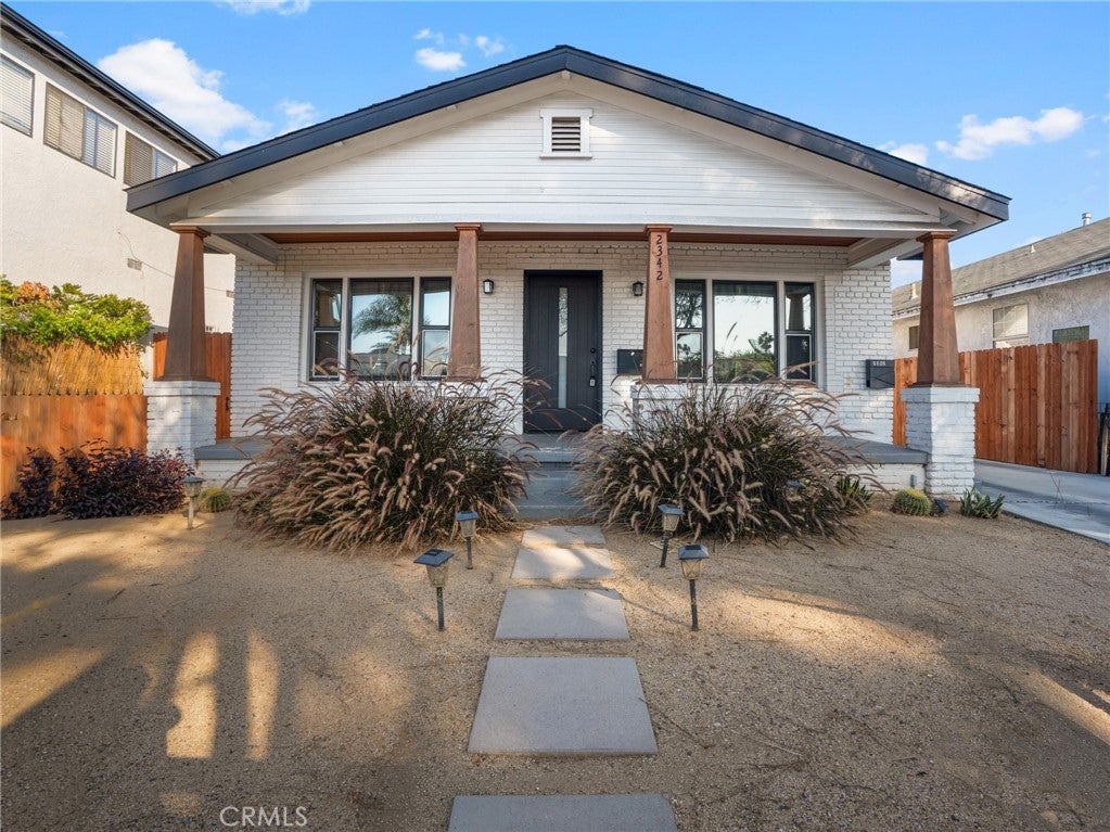 2342 S Cochran