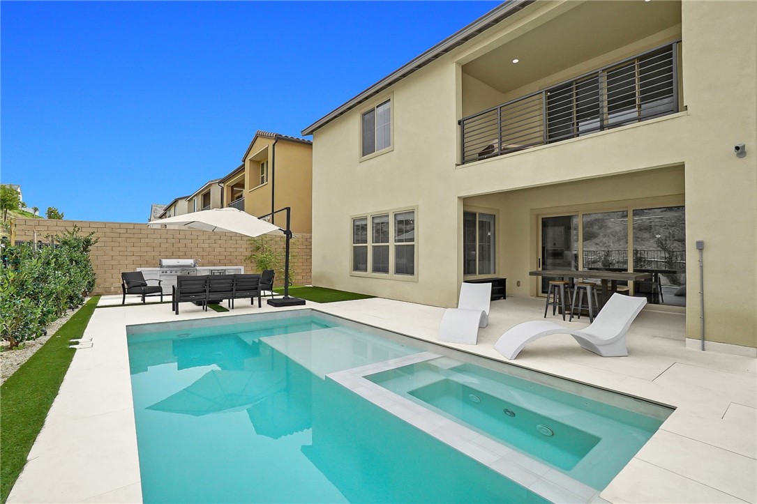 21303 Rockview Terrace