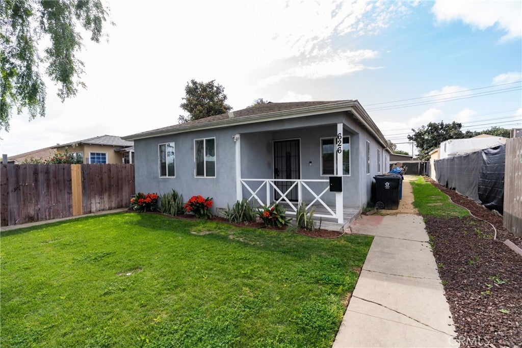 Photo of 626 E 138th Street, Los Angeles, CA 90059 (MLS # SB26199595)