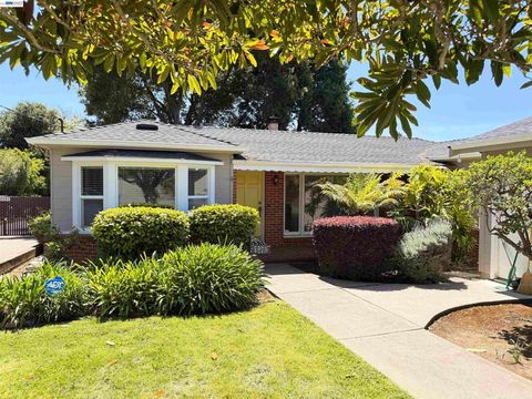 Photo of 4275 Heyer Ave Ave, Castro Valley, CA 94546 (MLS # 41131266)