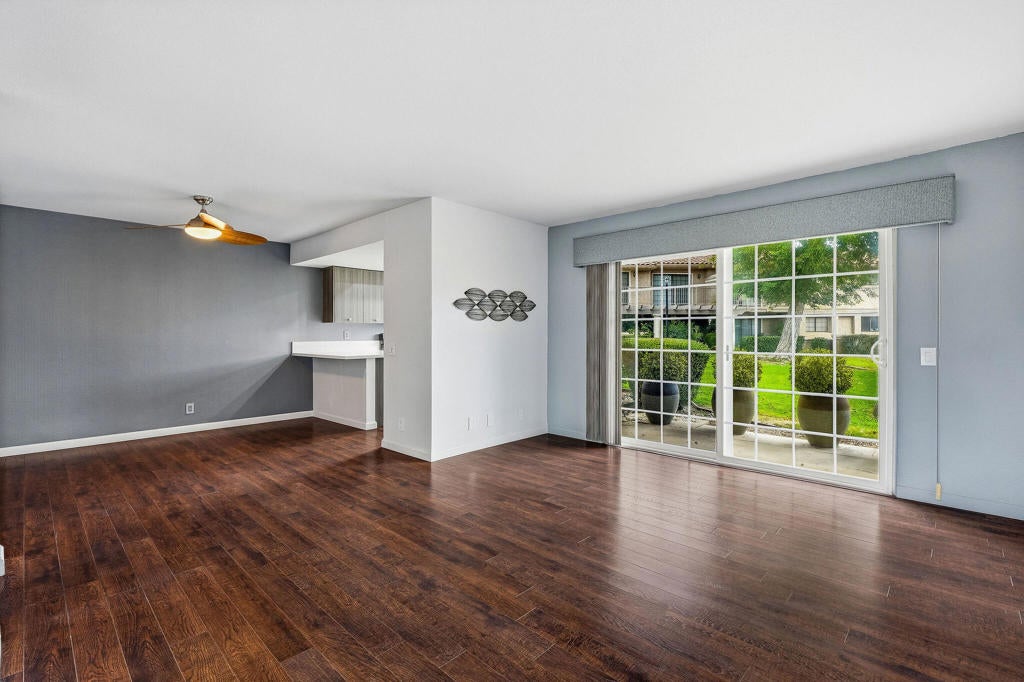 505 S Farrell Drive H49