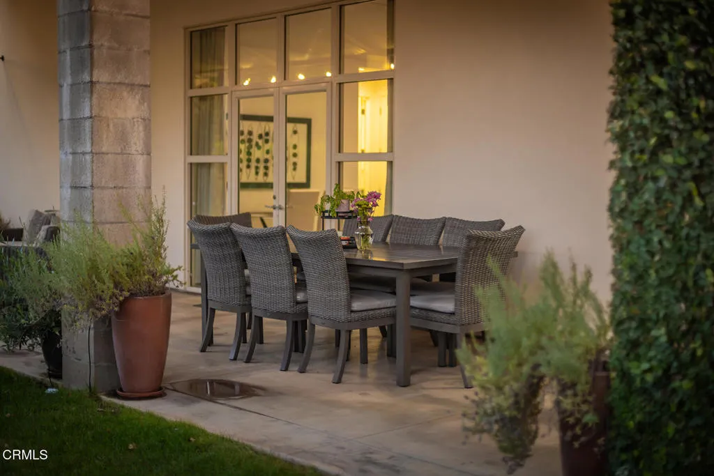 Ojai, California 93023, United States, 2 Bedrooms Bedrooms, ,2 BathroomsBathrooms,Residential,Active,253632