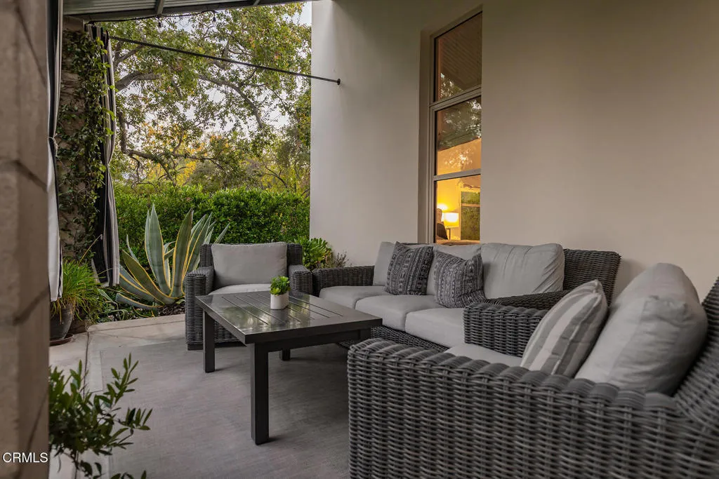 Ojai, California 93023, United States, 2 Bedrooms Bedrooms, ,2 BathroomsBathrooms,Residential,Active,253632