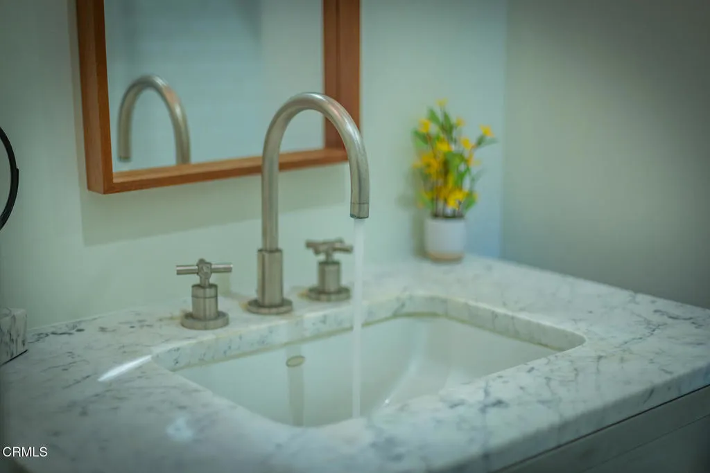 Ojai, California 93023, United States, 2 Bedrooms Bedrooms, ,2 BathroomsBathrooms,Residential,Active,253632