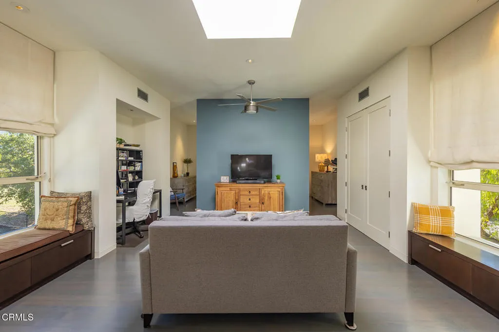 Ojai, California 93023, United States, 2 Bedrooms Bedrooms, ,2 BathroomsBathrooms,Residential,Active,253632