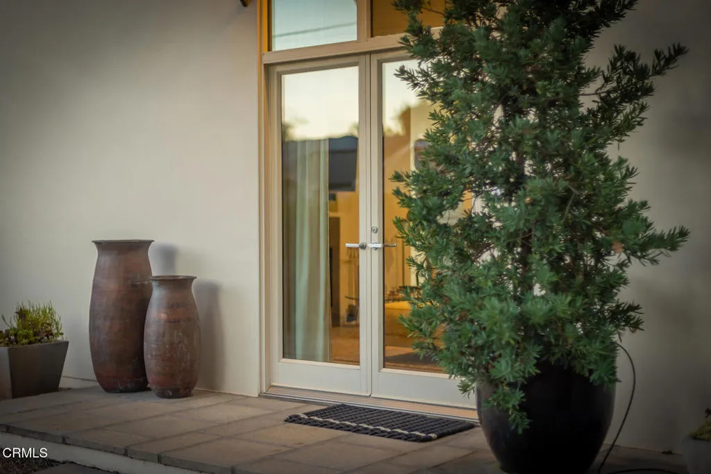 Ojai, California 93023, United States, 2 Bedrooms Bedrooms, ,2 BathroomsBathrooms,Residential,Active,253632