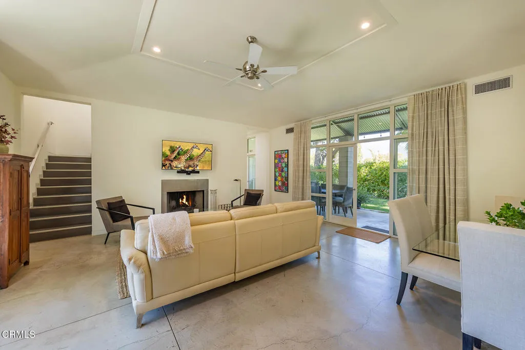 Ojai, California 93023, United States, 2 Bedrooms Bedrooms, ,2 BathroomsBathrooms,Residential,Active,253632