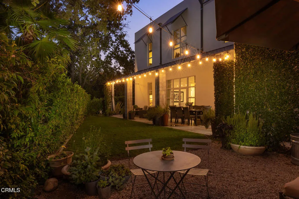 Ojai, California 93023, United States, 2 Bedrooms Bedrooms, ,2 BathroomsBathrooms,Residential,Active,253632