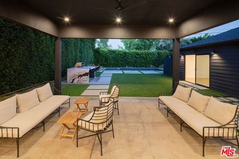 Photo of 16740 Otsego Street, Los Angeles, CA 91436 (MLS # 26857397)