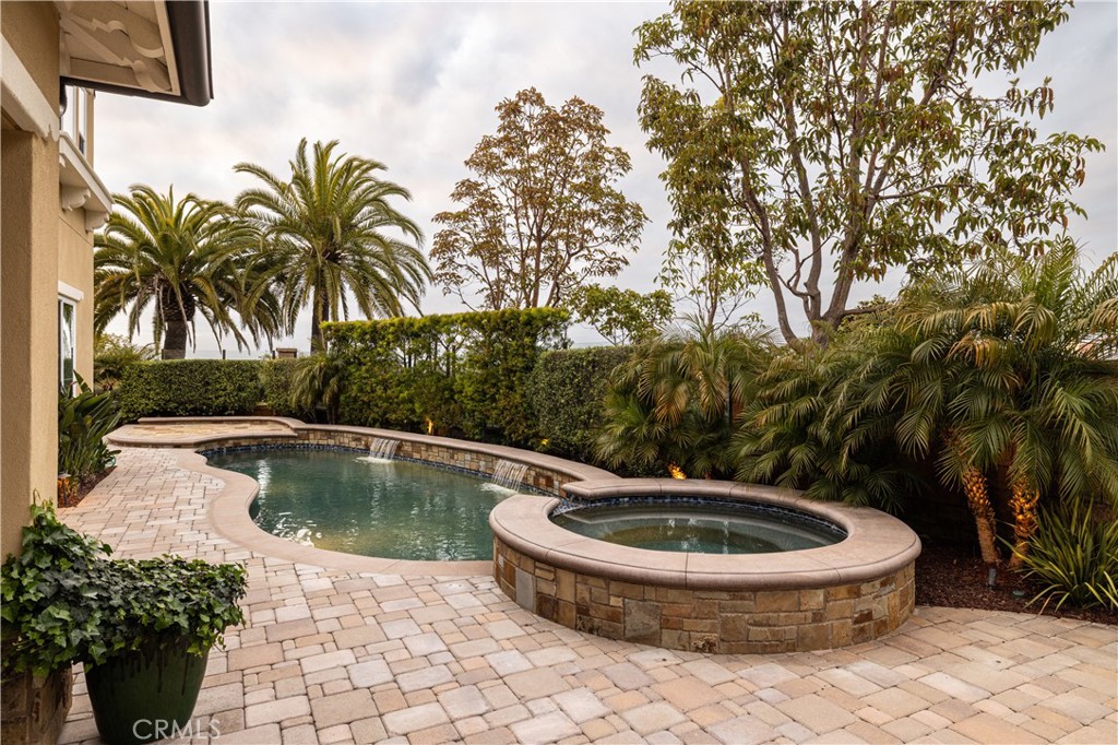 4461 Oceanridge Drive
