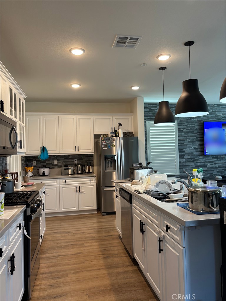 / - Residential Lease