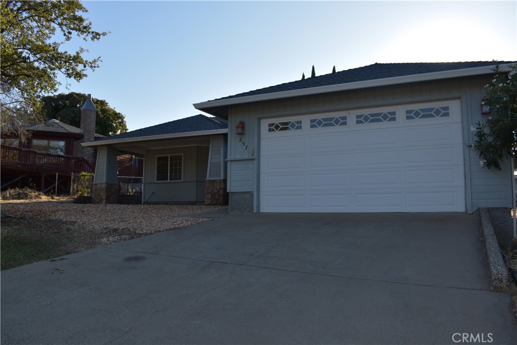 Welcome to this beautifully, well kept 3 bedroom, two bathroom home located in a quiet neighborhood in the Kelly Ridge community. This desirable community is just minutes from Lake Oroville where you can enjoy boating, fishing, hiking and more. As you enter the home from the covered front porch you will immediately notice the brand new flooring and freshly painted walls. To the left are two bedrooms and a bathroom. To the right, you'll walk into the spacious living room with a cozy fireplace. The living room flows directly into the kitchen where you'll find and a center island and cute breakfast nook. Continuing to the other side of the home you will find the main bedroom with two large walk-in closets and the main bathroom featuring a large jetted soaking tub and a separate walk-in shower. This home is also equipped with central heating and air, which is definitely beneficial during the hot summer months. Other features of this home include a laundry room, office/dining space, two car garage and a fenced back yard that would be great for pets, kids or creating that beautiful garden you always wanted. Contact your agent for a tour today!