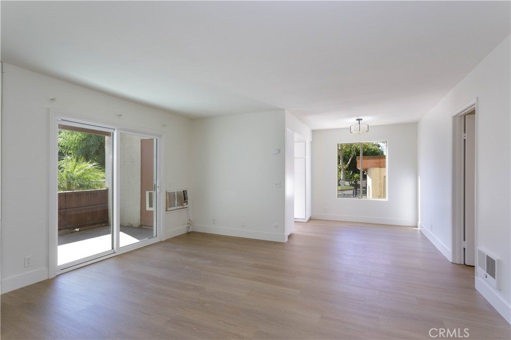 1044 S Idaho 1