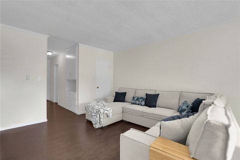 Photo of 640 Elm Avenue #12, Long Beach, CA 90802 (MLS # WS26004211)