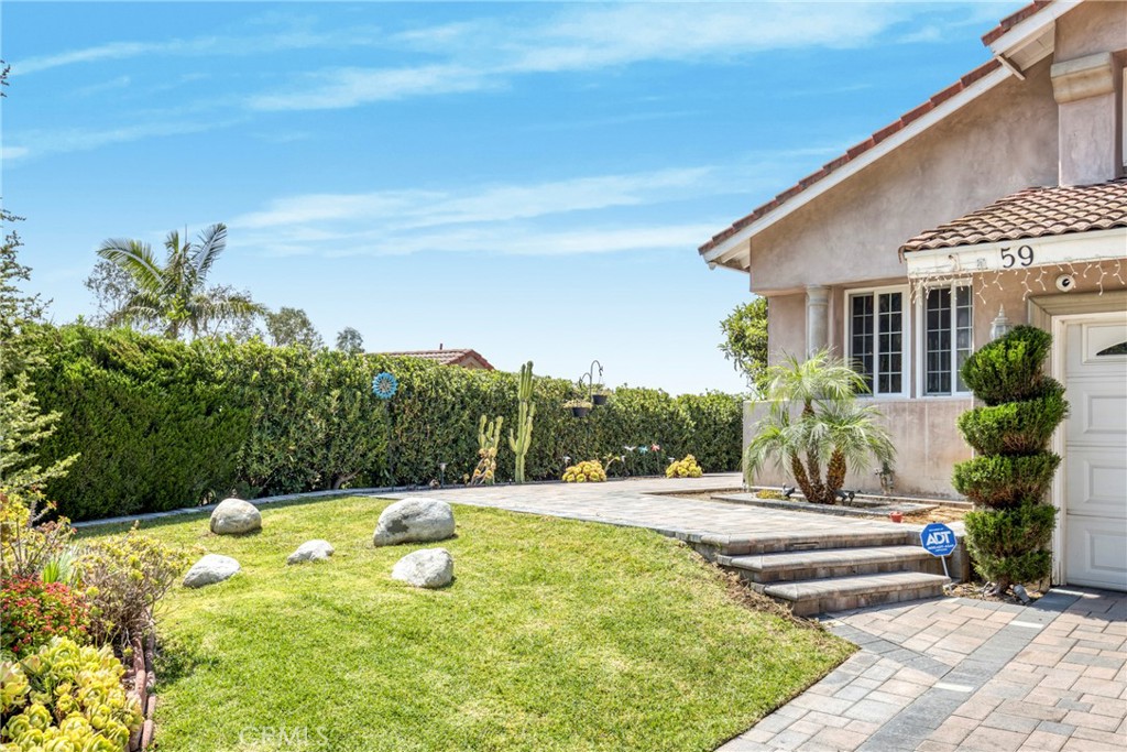 59 Crestview Court