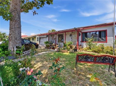 Photo of 3731 W 118th St, Hawthorne, CA 90250 (MLS # DW26080604)